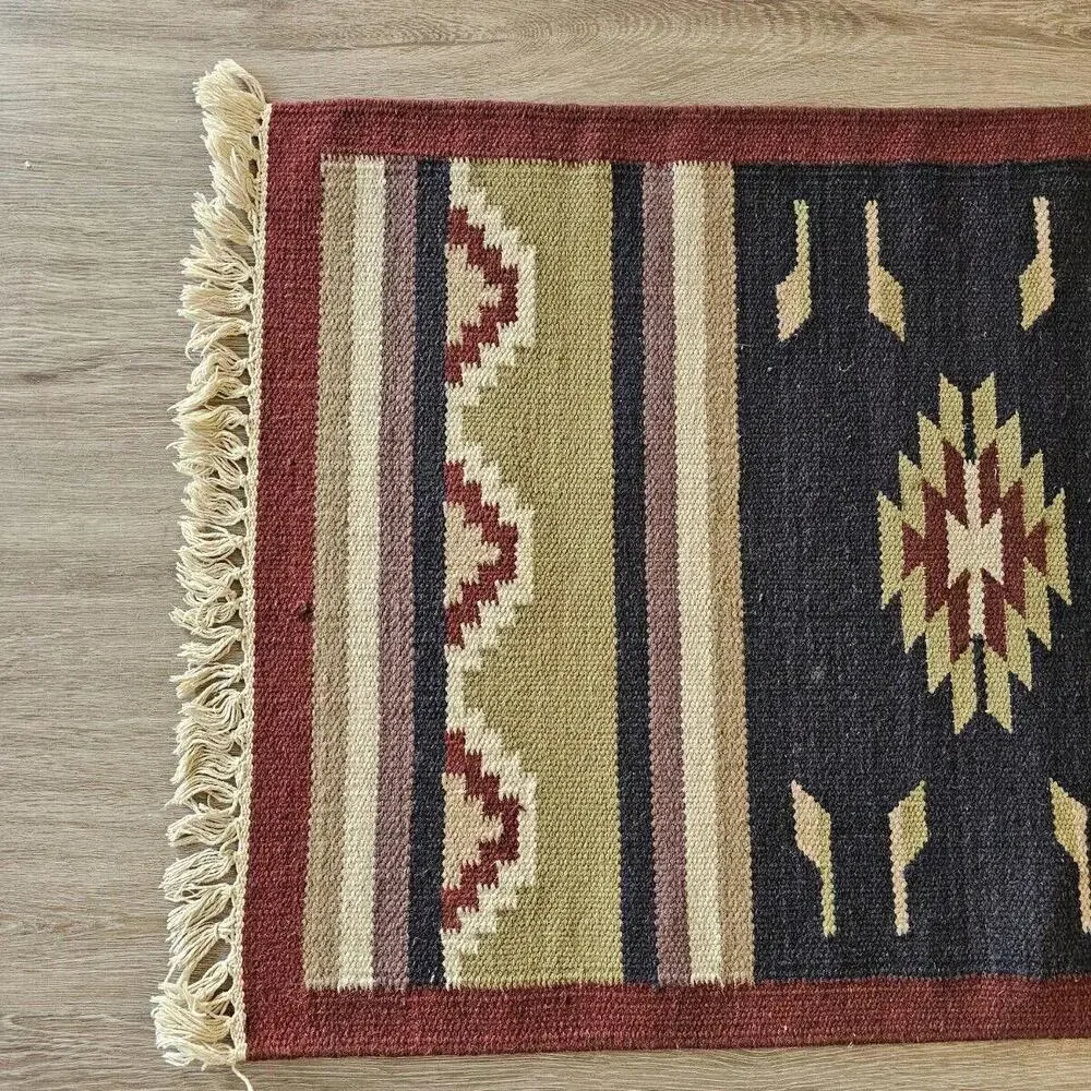 Native American Style Southwestern Wool Fringed Rug 40